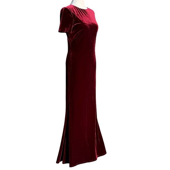 EUC Revelry Maxi Dress Burgundy Velvet Size 6 Cut Out Back Like New - Picture 2 of 11